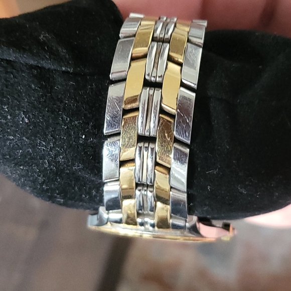 Fendi Watch - Picture 6 of 7